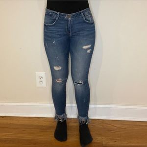 ZARA raw hemline jeans